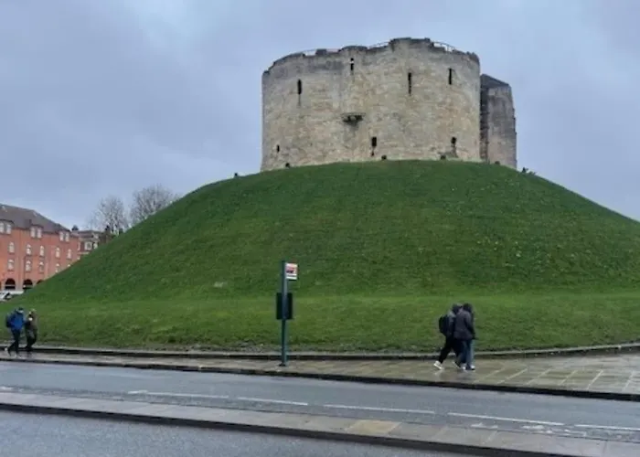 Tower Place - Walls - Hot Tub * York